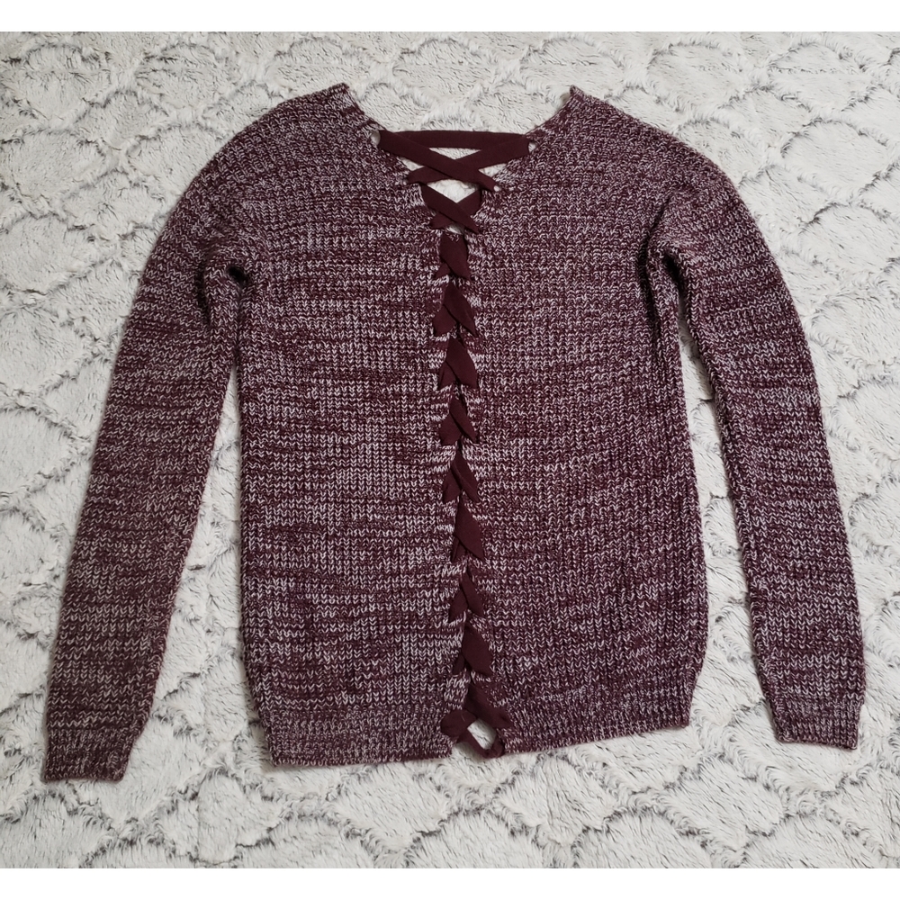 V-neck braided sweater size small